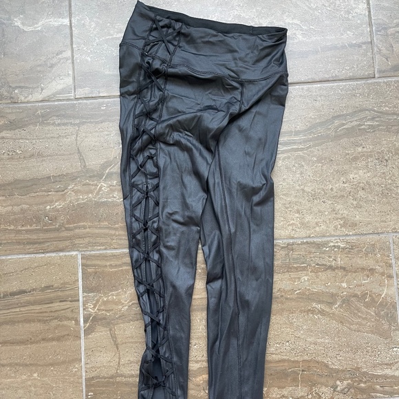 Victoria Secret Tie Exposed Legging - Picture 1 of 1